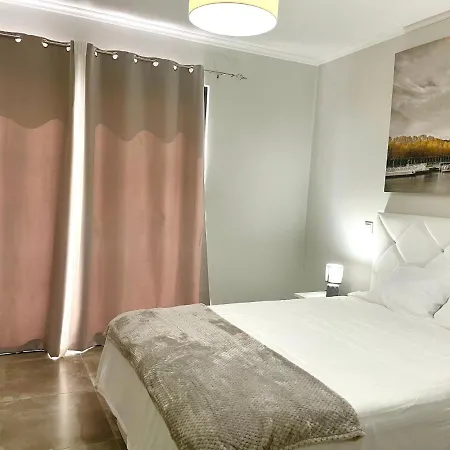 Casa Yeni Modern Two Bedrooms Tatil Evi Arco da Calheta (Madeira)