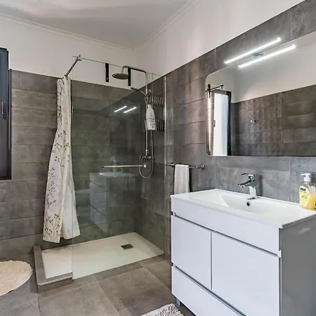 Casa Yeni Modern Two Bedrooms *