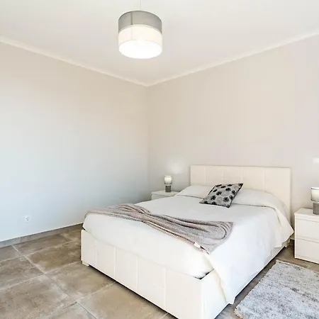 Feriehus Casa Yeni Modern Two Bedrooms