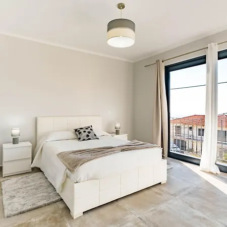 Casa Yeni Modern Two Bedrooms *