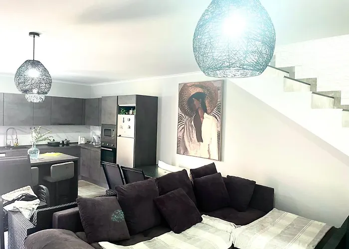 Holiday home Casa Yeni Modern Two Bedrooms Arco da Calheta (Madeira)