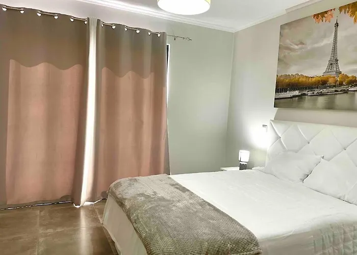 Casa Yeni Modern Two Bedrooms Holiday home Arco da Calheta (Madeira)