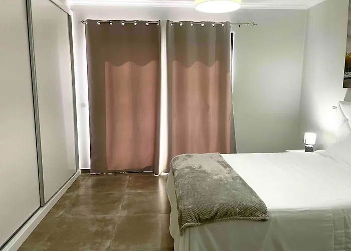 Casa Yeni Modern Two Bedrooms Holiday home Arco da Calheta (Madeira)