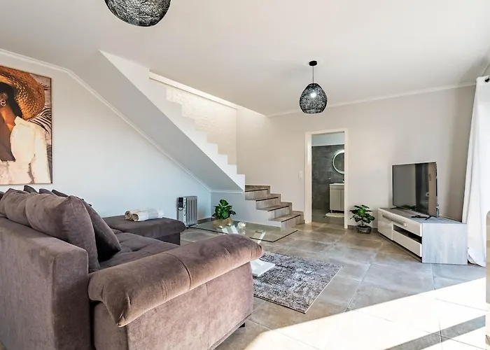 Holiday home Casa Yeni Modern Two Bedrooms Arco da Calheta (Madeira)